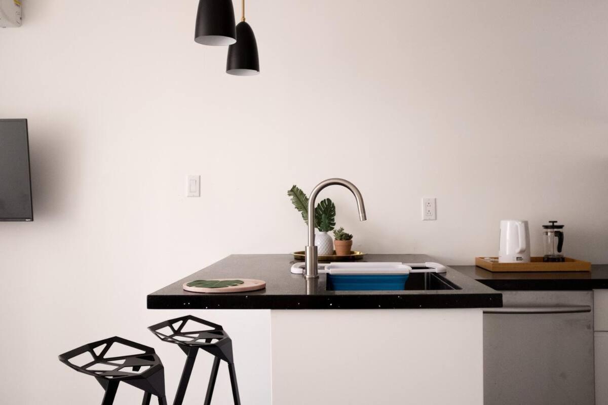 Marche Jean-Talon Suites Монреал Екстериор снимка
